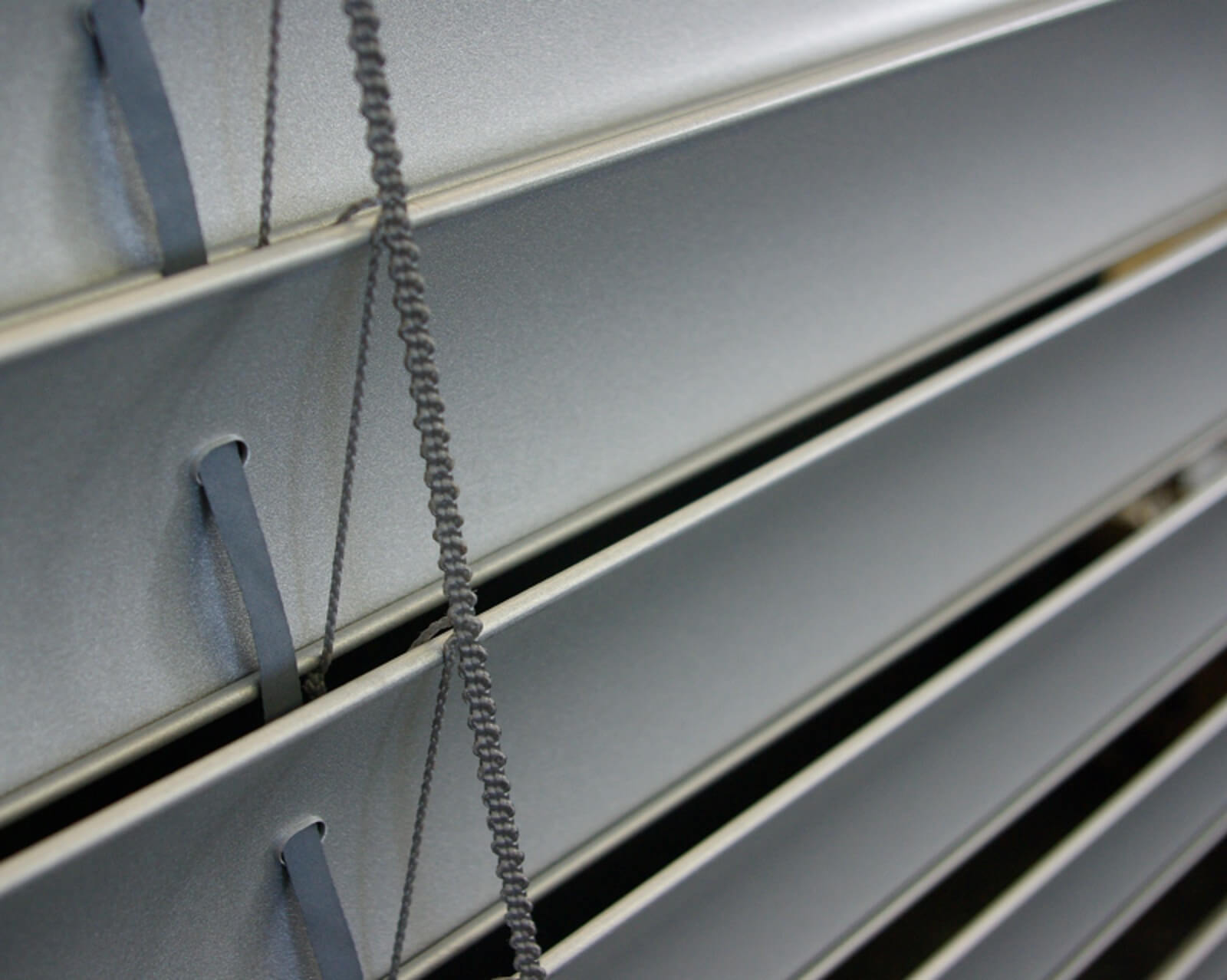 Vonkajšie žalúzie C-80